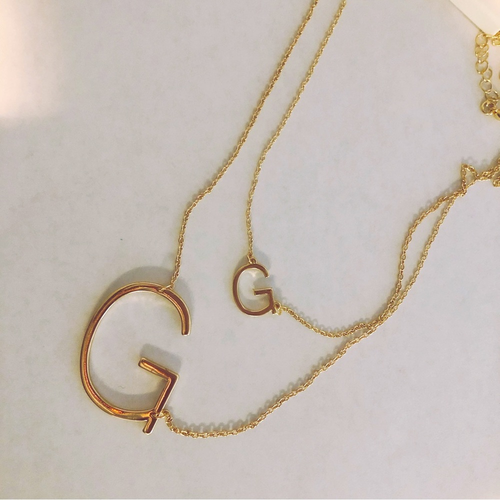 Necklace “G” monogram set